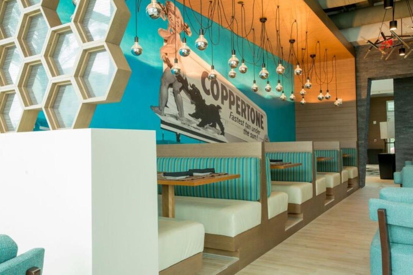 迈阿密机场福朋喜来登酒店 多拉 外观 照片